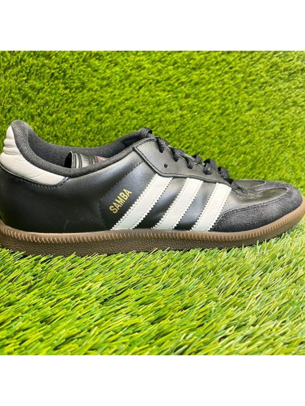 Adidas Samba Classic Mens Size 9.5 Black White Athletic Lifestyle Shoes Sneakers